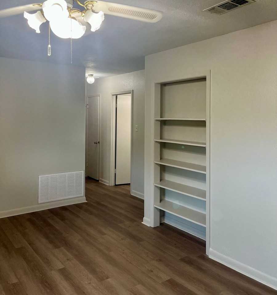 642 Kentucky Ave - Photo 7 of 14