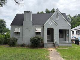 featured image of 132 E Jordan St