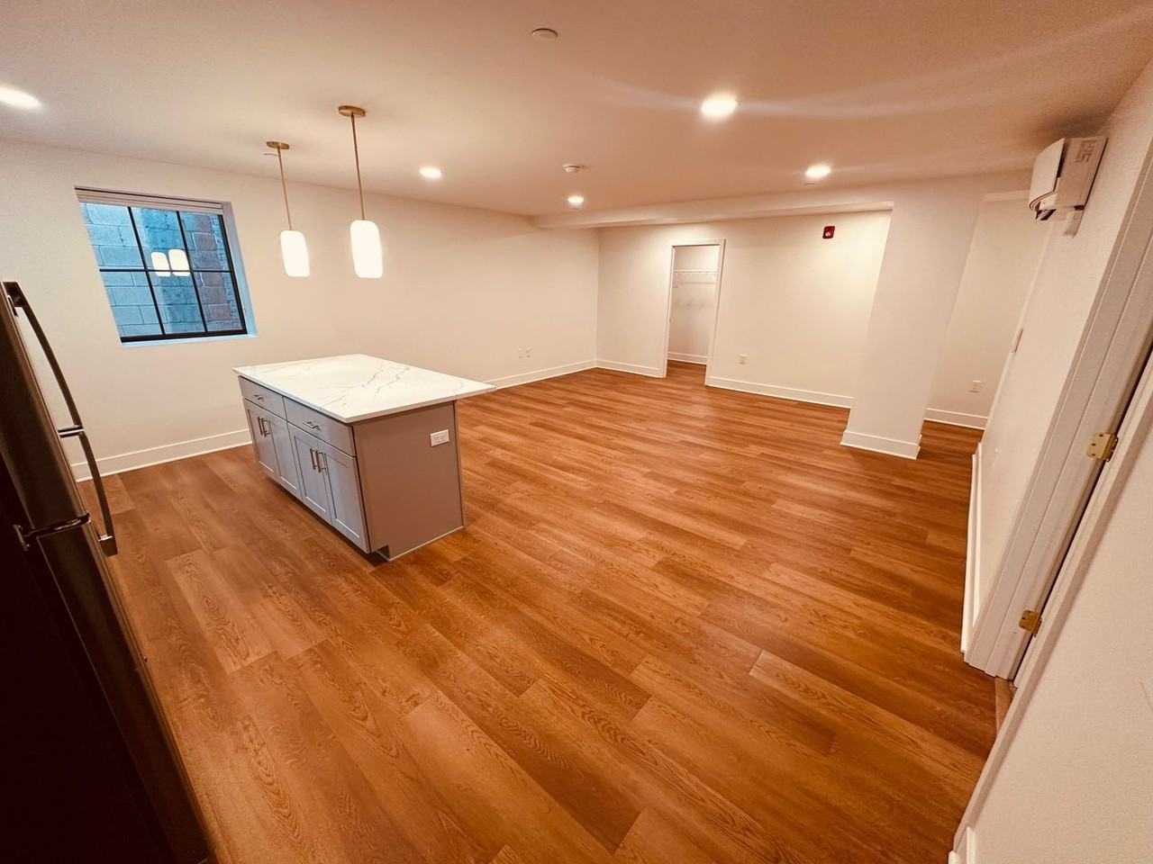204 N George St #112 - Photo 4 of 11