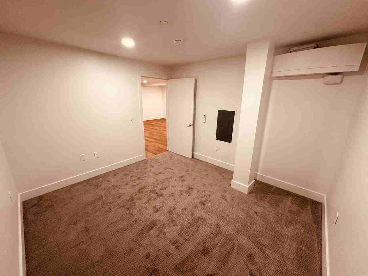 204 N George St #112 - Photo 6 of 11