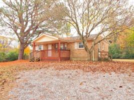 featured image of 402 Britton Springs Rd #NA