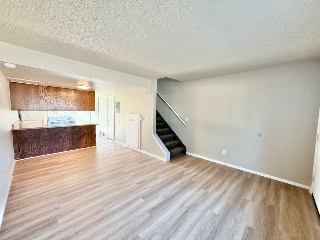 85 Castle Royal Dr - Photo 7 of 30