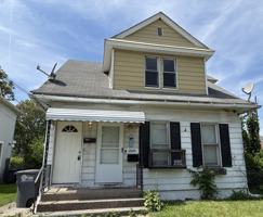 featured image of 2325 N Erie St