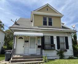 2325 N Erie St - Photo 1 of 1