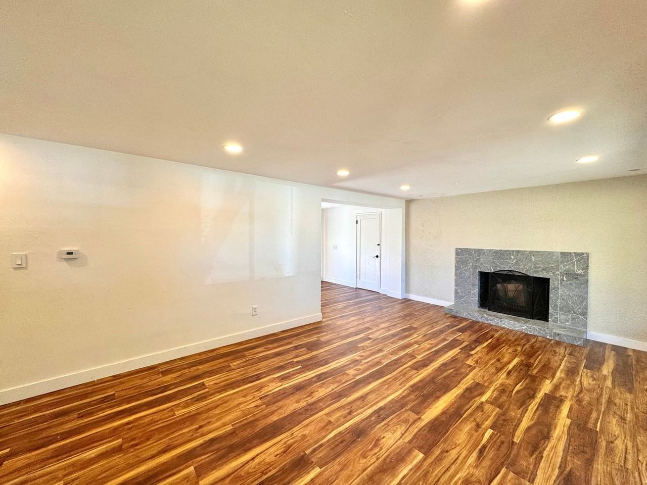 17020 3rd Ave Ne - Photo 3 of 32