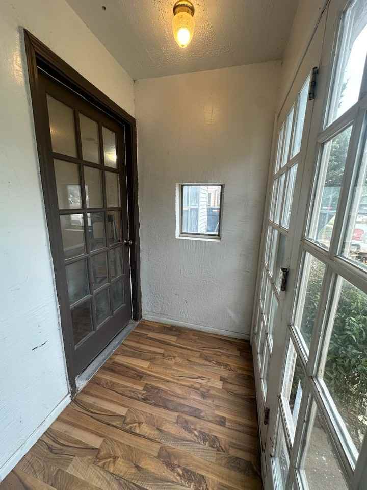 3105 S Harrison St - Photo 3 of 16