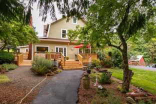 20600 20600 NW Kings Grade Road - Photo 1 of 1