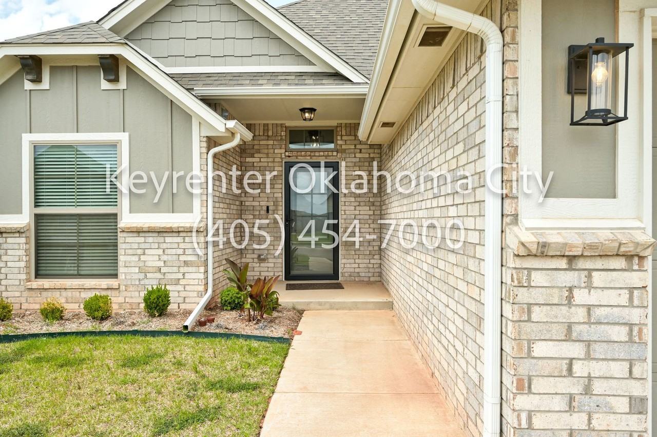9301 Sw 44th Ter - Photo 6 of 43