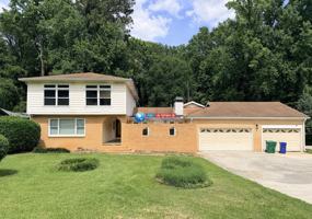 featured image of 4520 Riverwood Cir