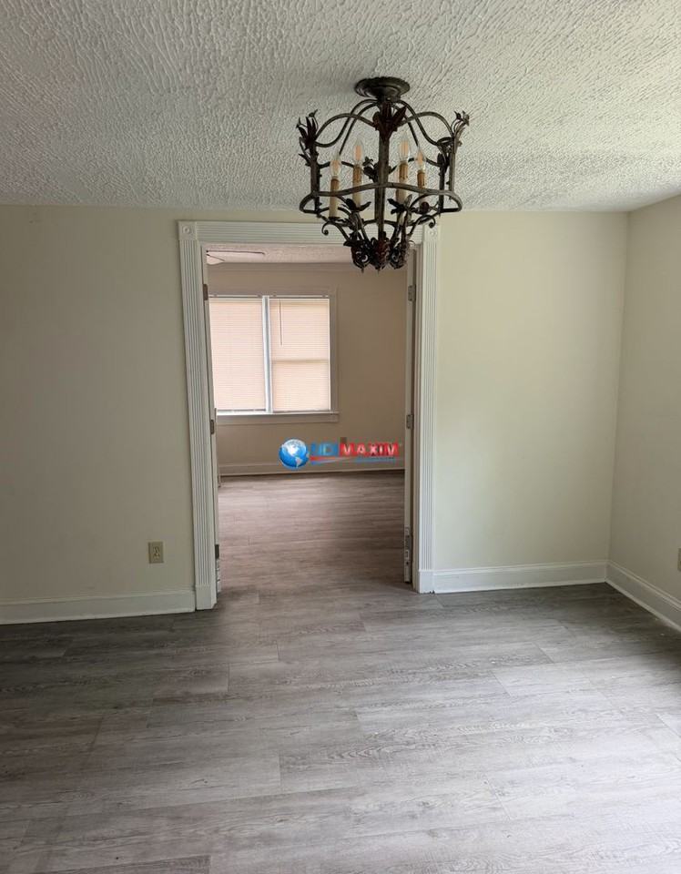 4520 Riverwood Cir - Photo 6 of 13
