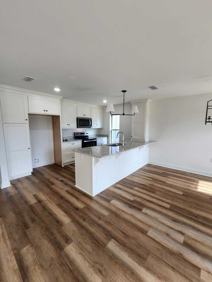 4029 4029 Colbie Way - Photo 6 of 10