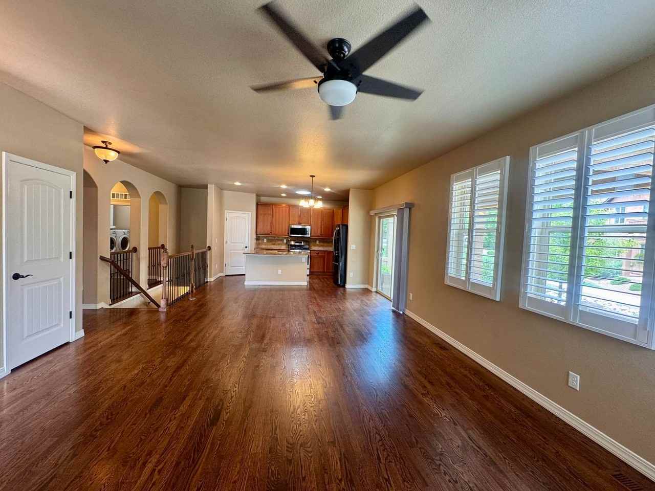 8475 Glen Carriage Grv - Photo 5 of 40