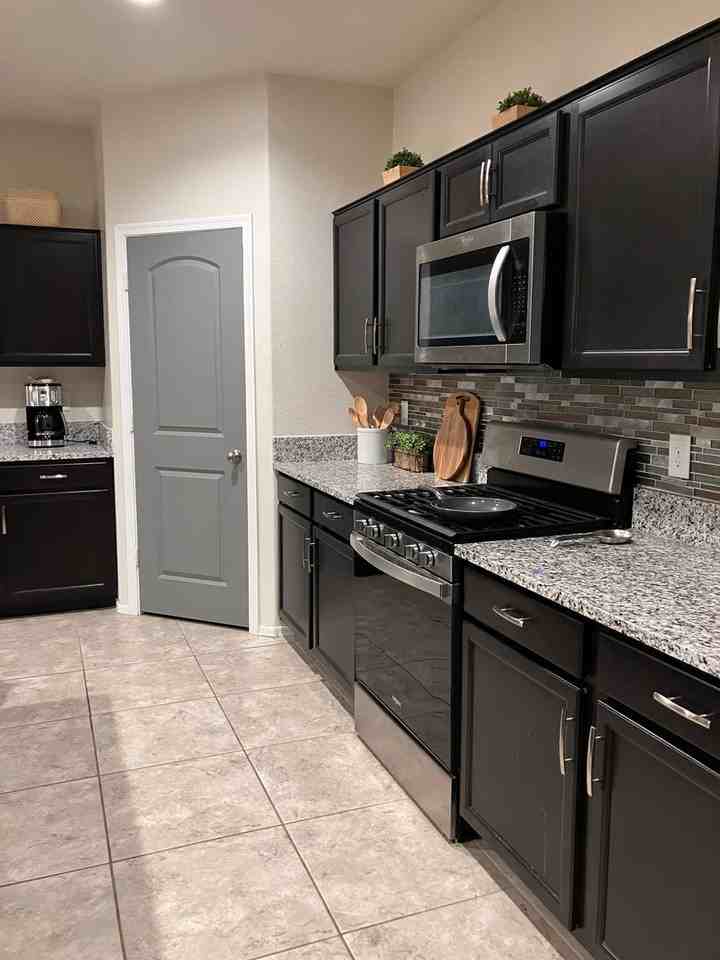 30998 W Earll Dr - Photo 6 of 26