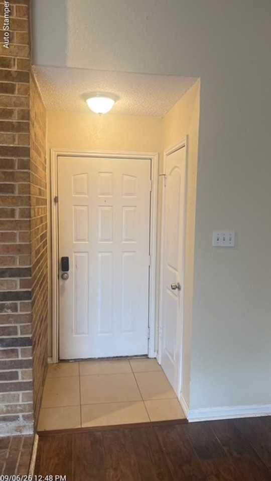 1901 Cloisters Dr #921 - Photo 3 of 47