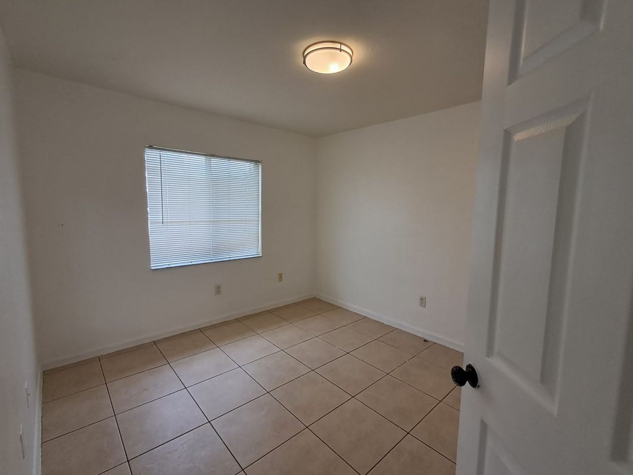 4868 Golfview Blvd - Photo 7 of 10