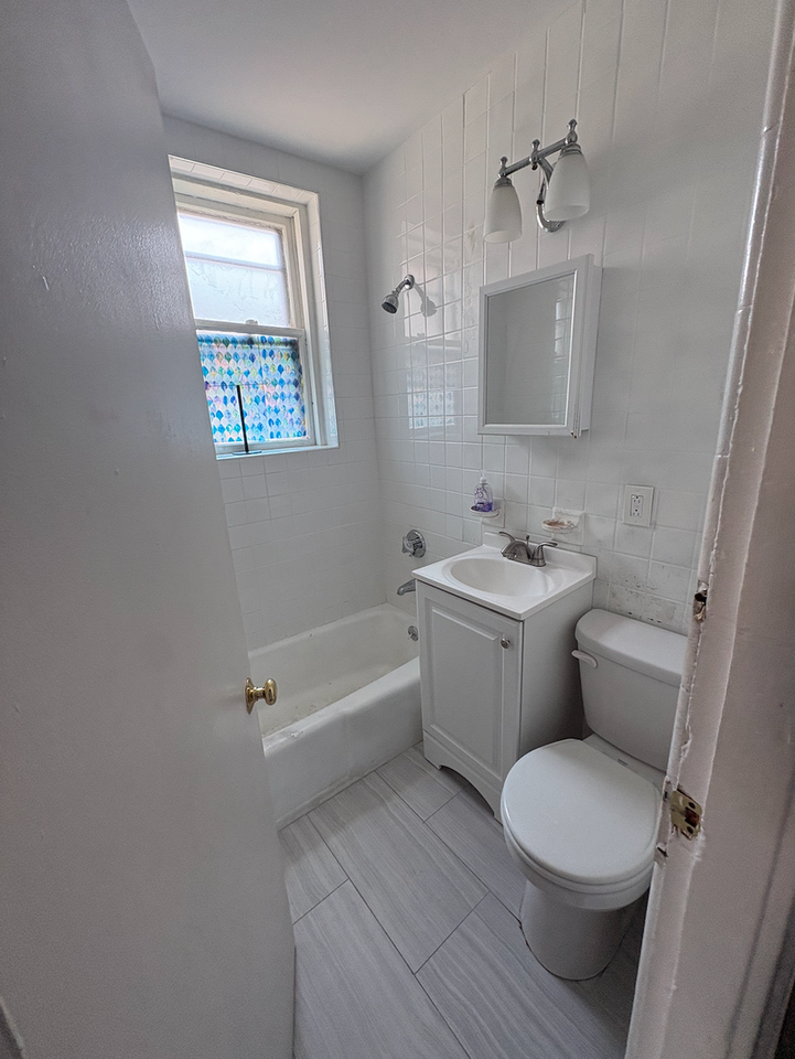 49 Hooker St - Photo 7 of 7