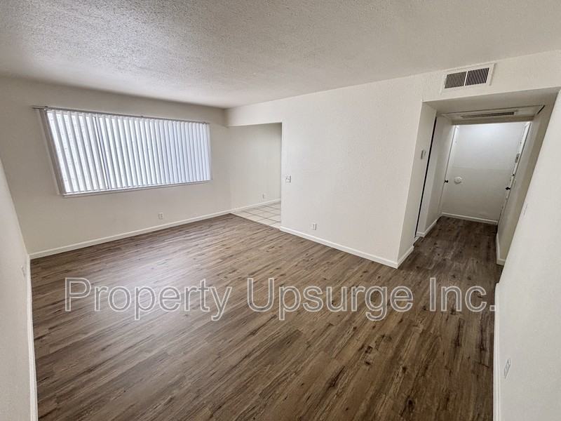 715 Mary St #13 - Photo 5 of 12