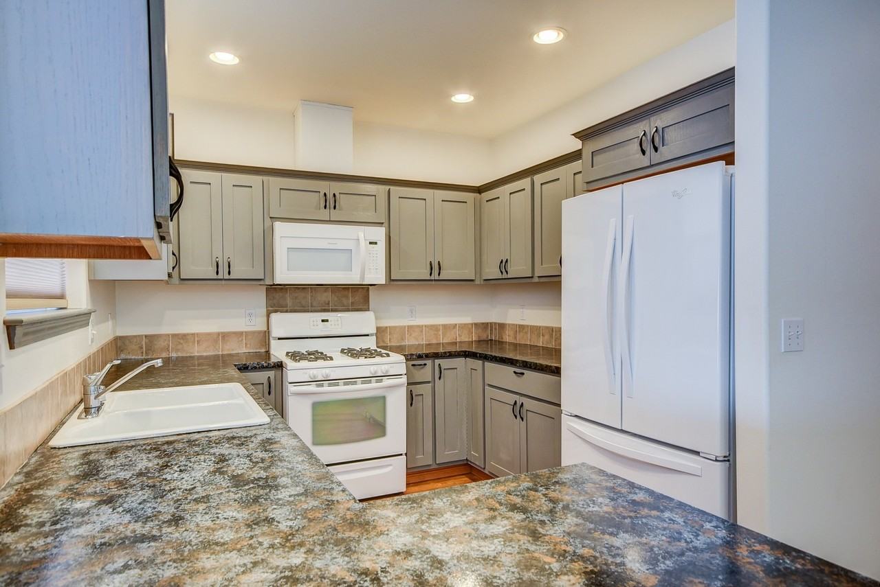 1232 Sw Xavier Dr - Photo 6 of 19