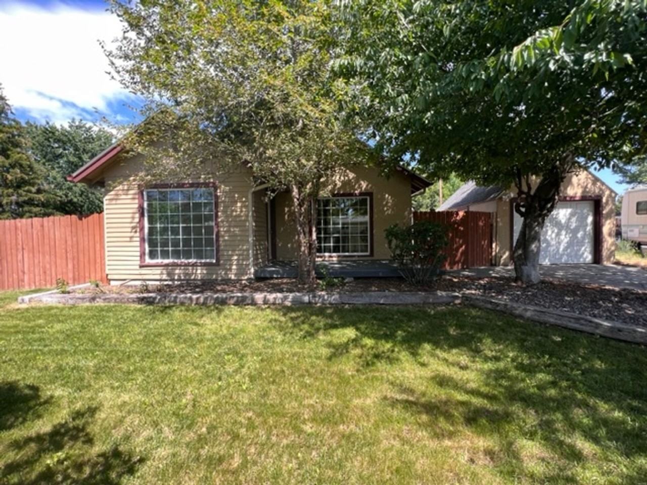 4022 N Christine St - Photo 2 of 24