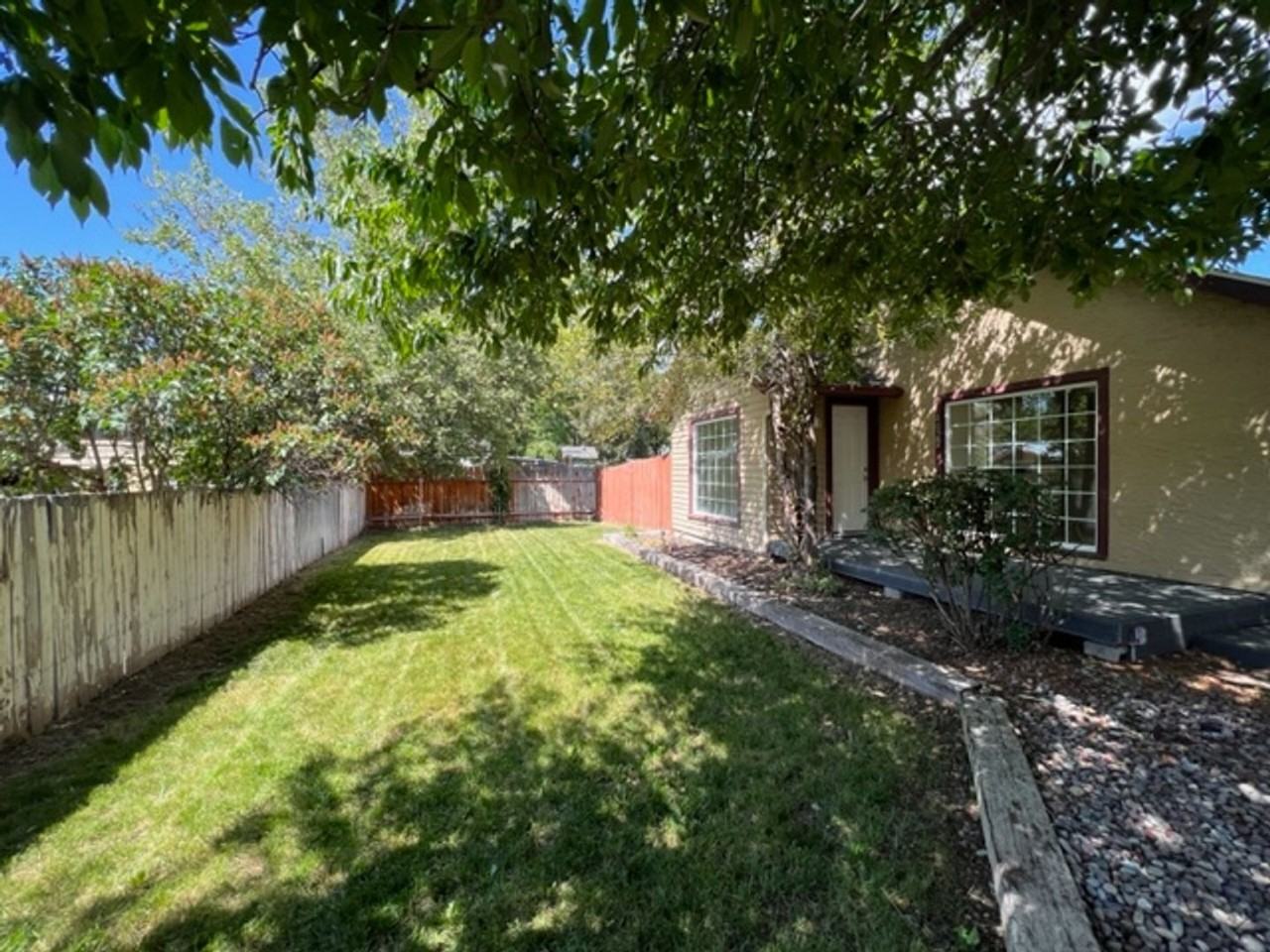 4022 N Christine St - Photo 3 of 24