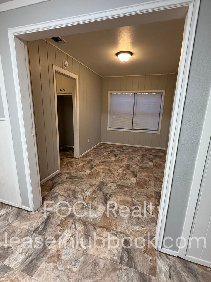 2709 39th St - Photo 7 of 20