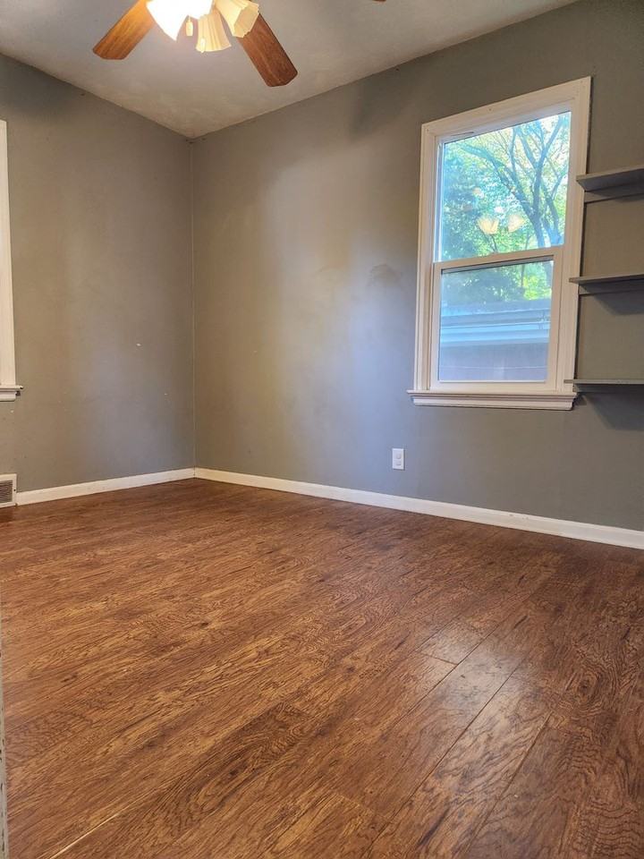 5818 South St - Photo 4 of 10