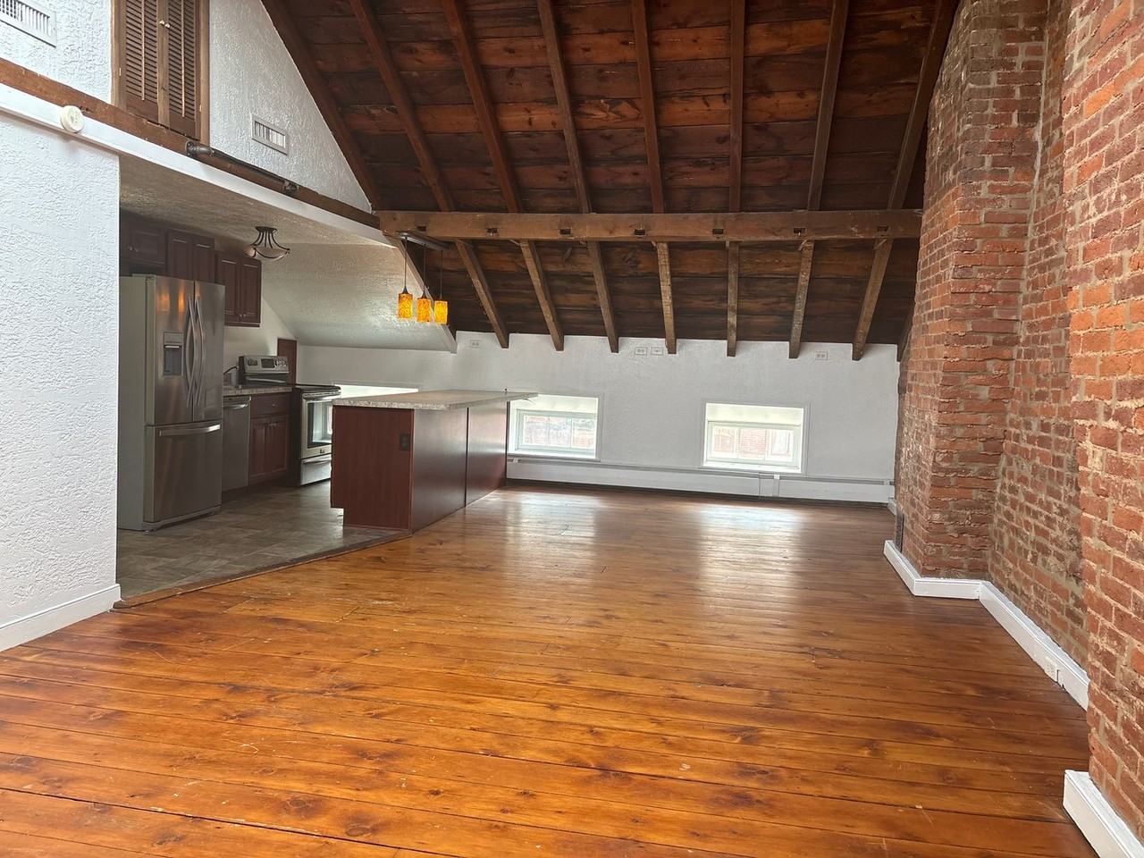 36 N Beaver St 3rd Fl - Photo 7 of 20