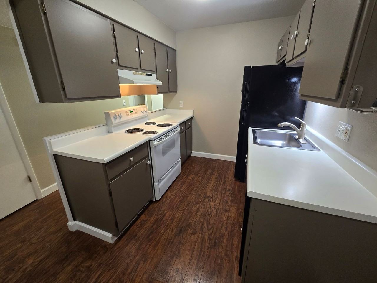 1606 Cottonwood Dr #23 - Photo 2 of 22