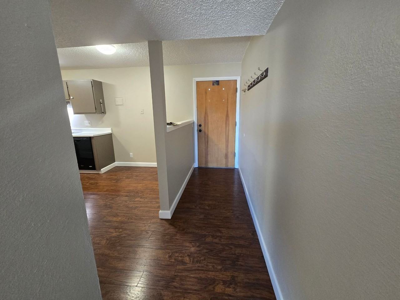 1606 Cottonwood Dr #23 - Photo 4 of 22