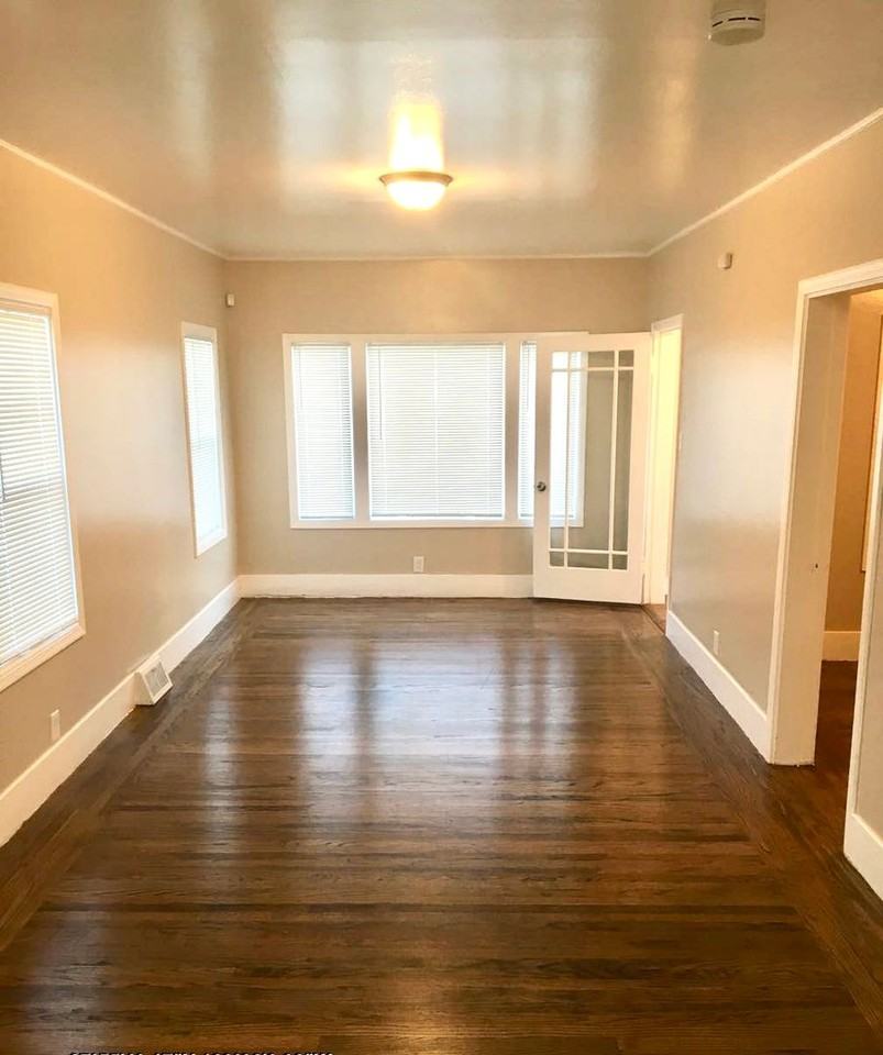 3521 Center Ave - Photo 3 of 11