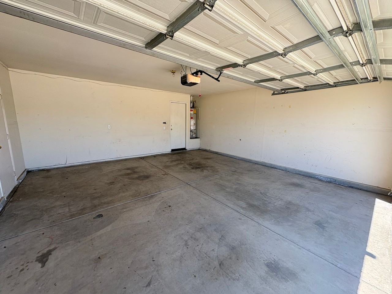 3832 W Sweet Ave - Photo 2 of 32