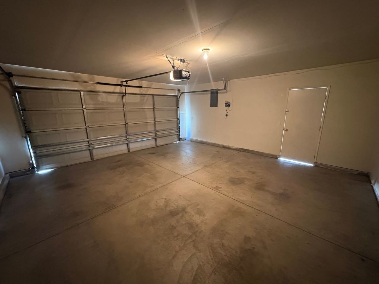 3832 W Sweet Ave - Photo 3 of 32