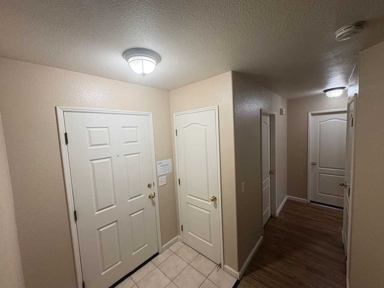 3832 W Sweet Ave - Photo 6 of 32