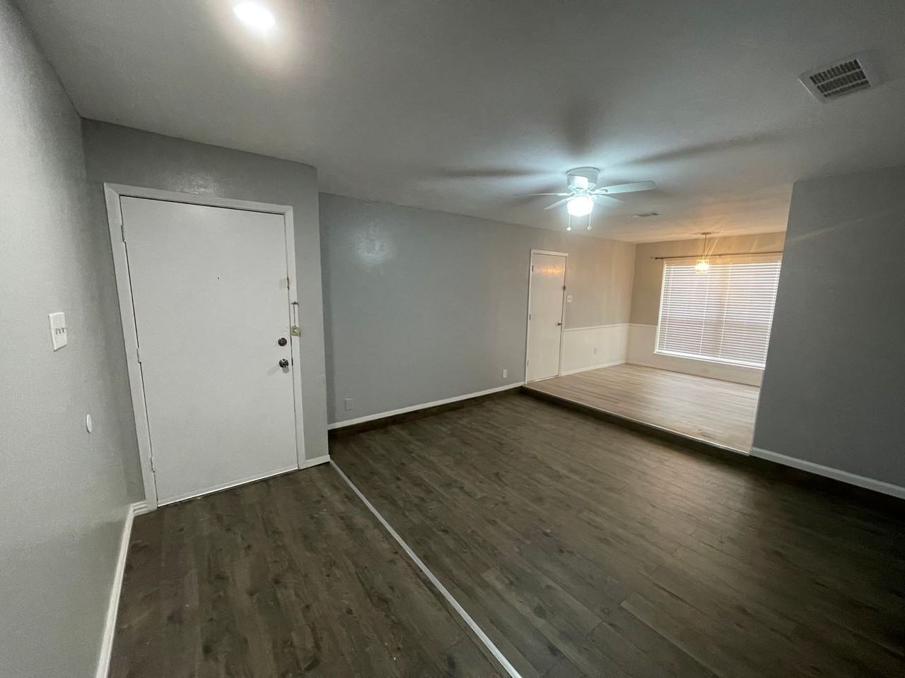 913 E Timberview Ln - Photo 2 of 13