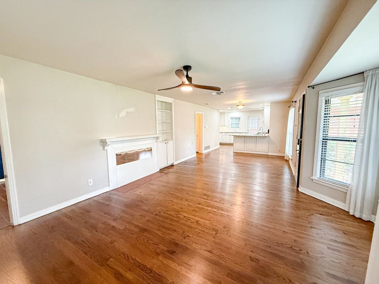 3766 Park Ln - Photo 2 of 22