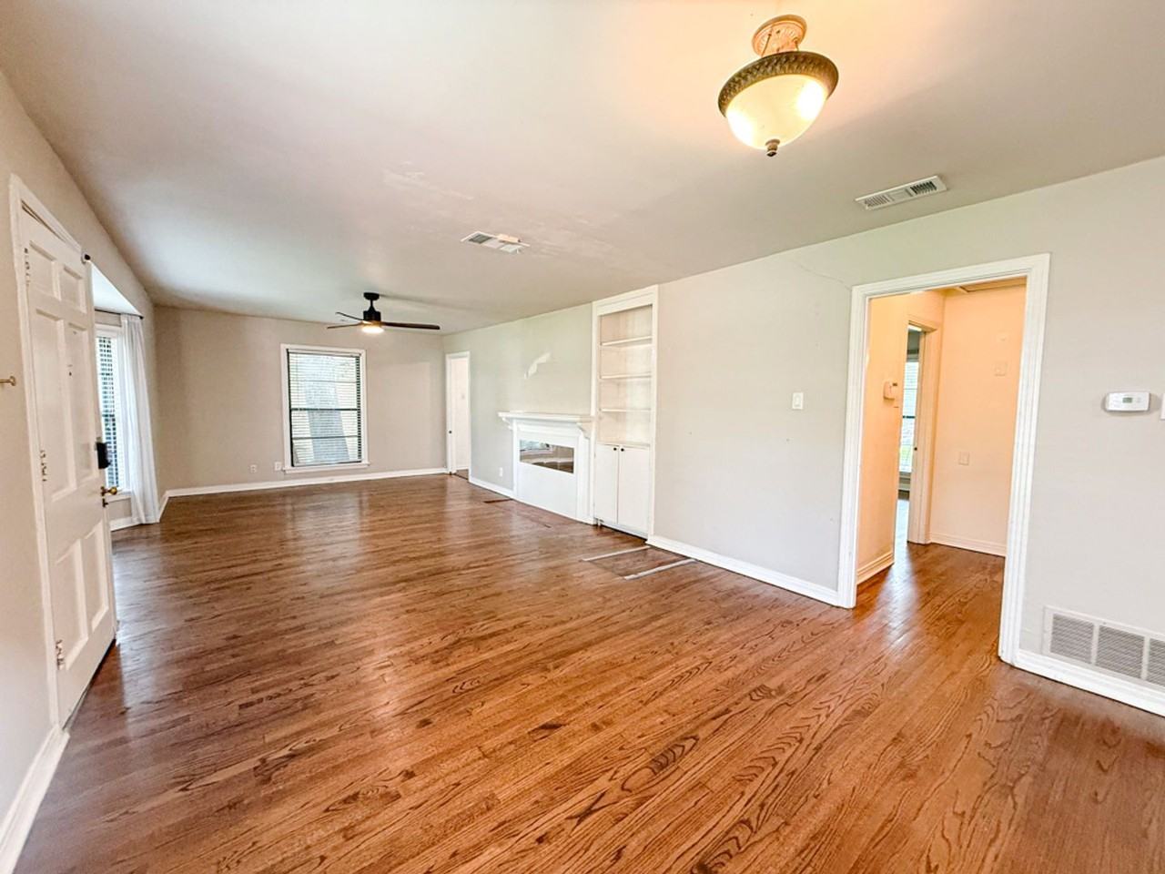 3766 Park Ln - Photo 5 of 22