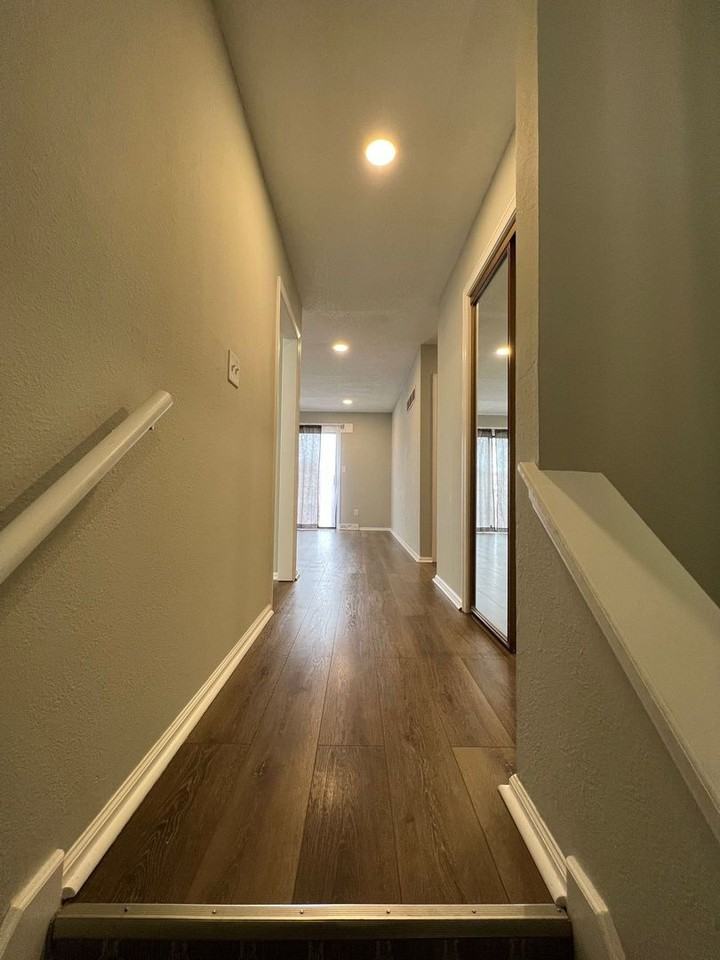 1409 S Haden Ct - Photo 4 of 22