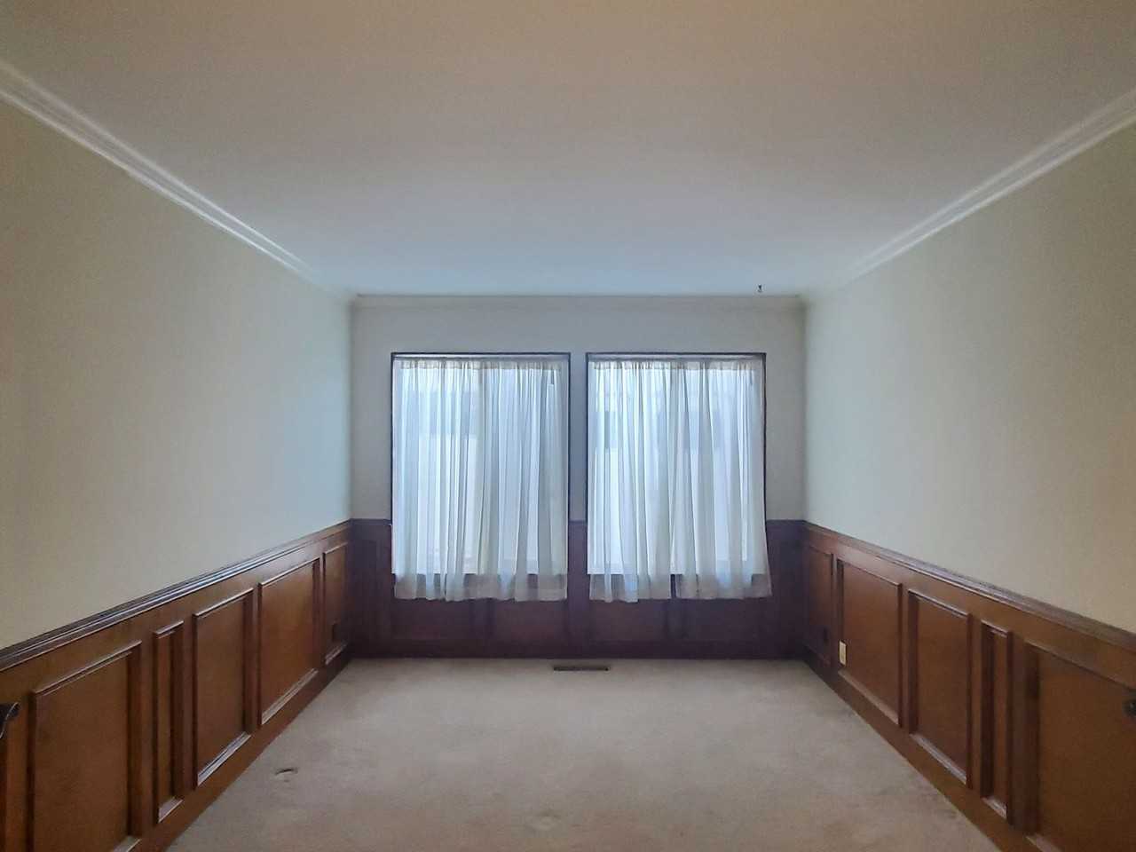 16745 Spring Hill Ct - Photo 6 of 12