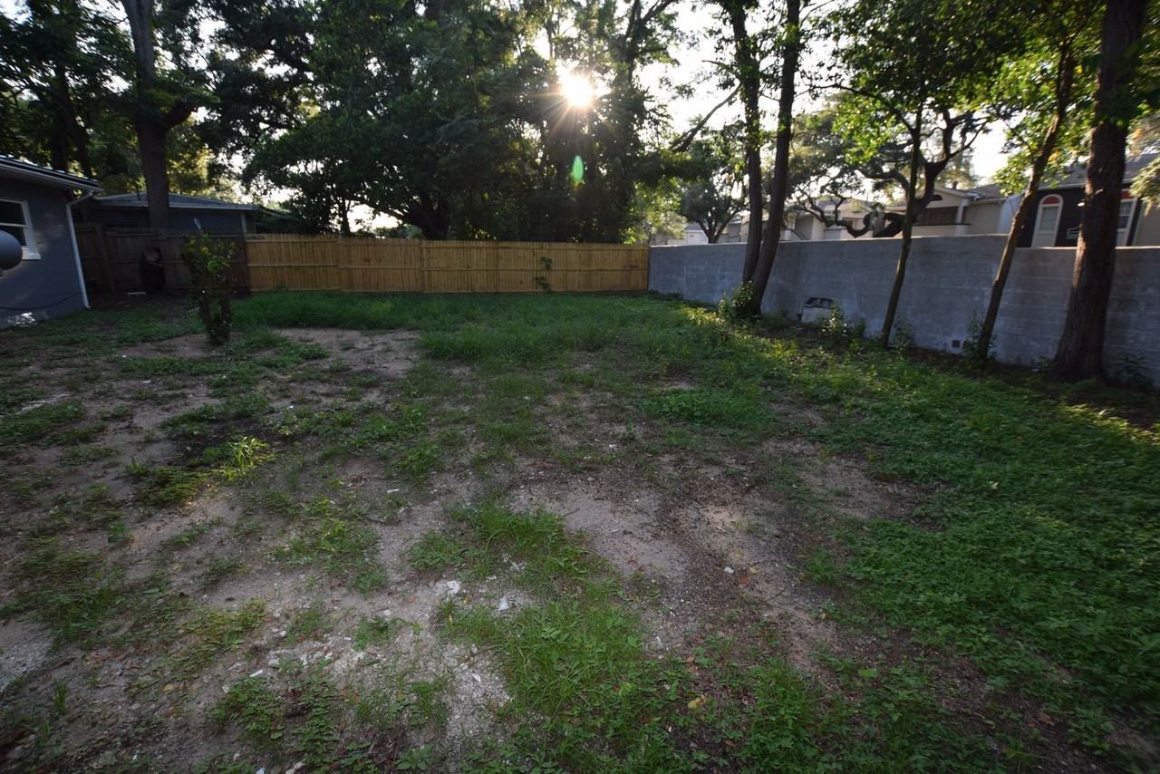 2637 Healy Dr - Photo 4 of 21