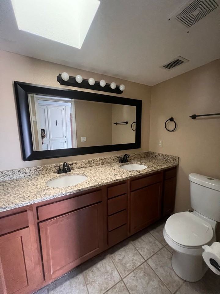 1028 Heather Dr - Photo 6 of 7