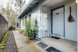 featured image of 120 Mallory Ln