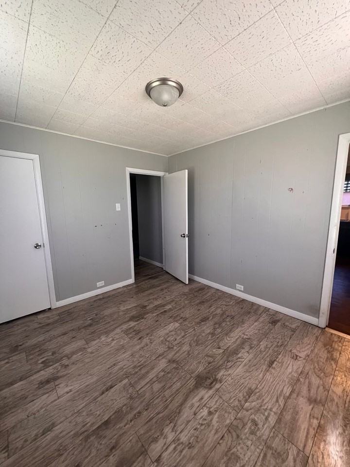 1716 Locust St - Photo 4 of 10