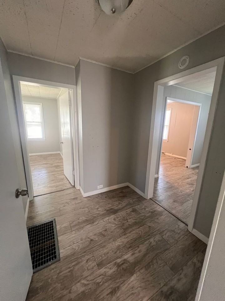 1716 Locust St - Photo 6 of 10