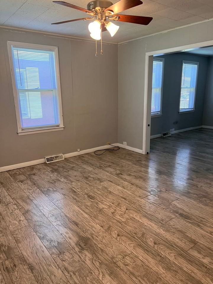 1716 Locust St - Photo 7 of 10