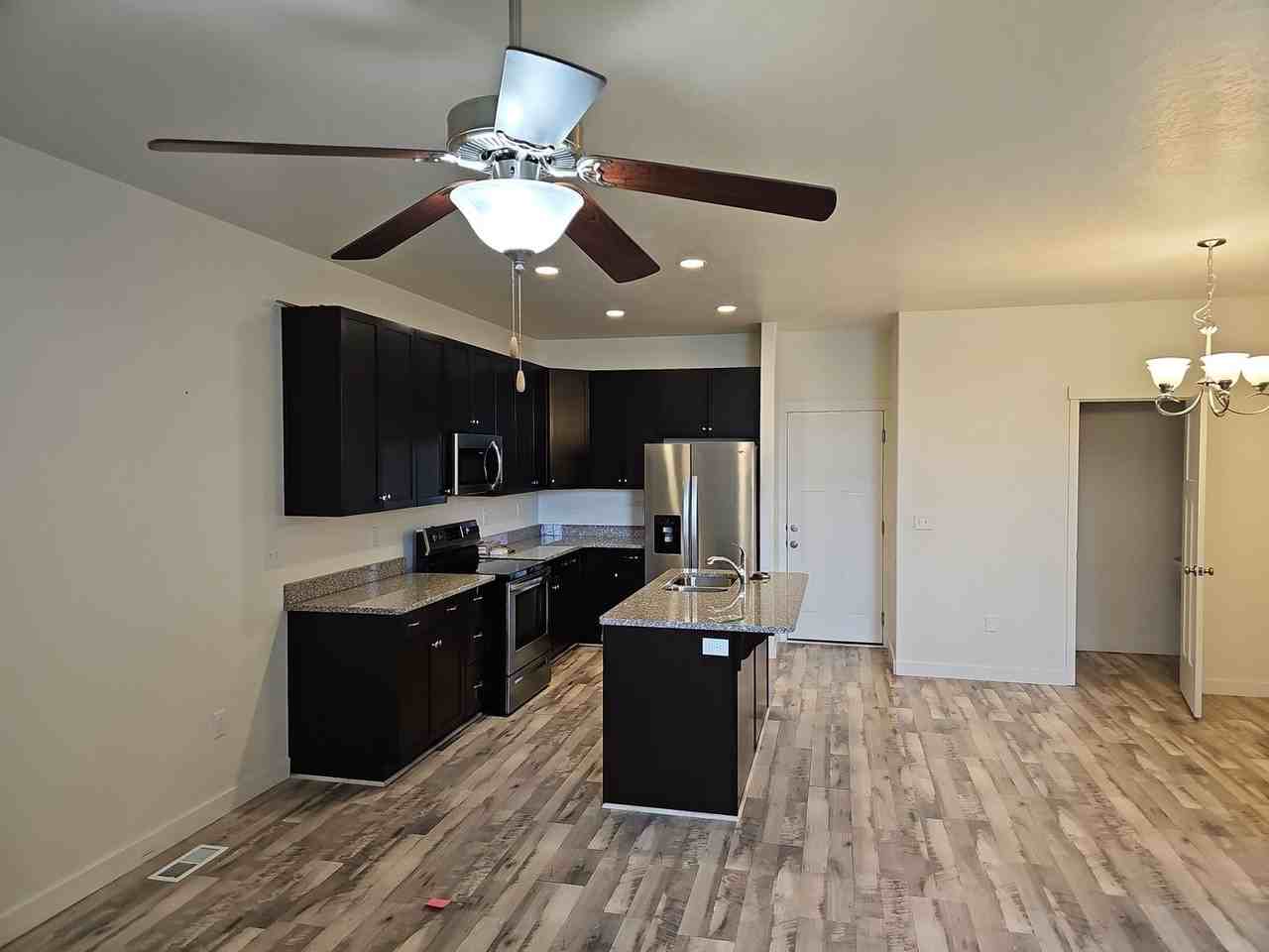 14912 S Thunder Horse Ln - Photo 2 of 28
