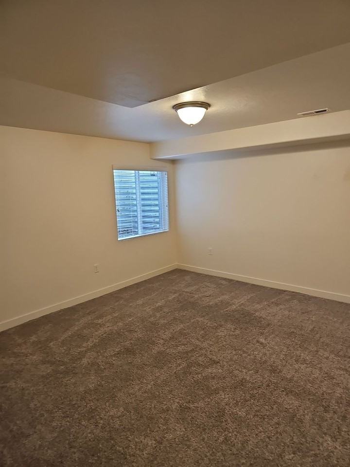 14912 S Thunder Horse Ln - Photo 6 of 28