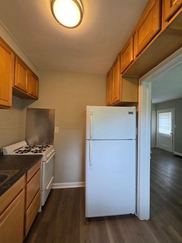 3418 Ne Winn Rd - Photo 4 of 9
