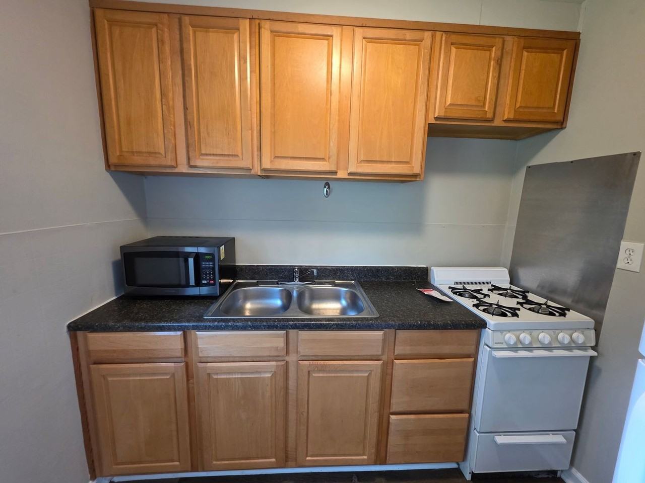 3418 Ne Winn Rd - Photo 6 of 9