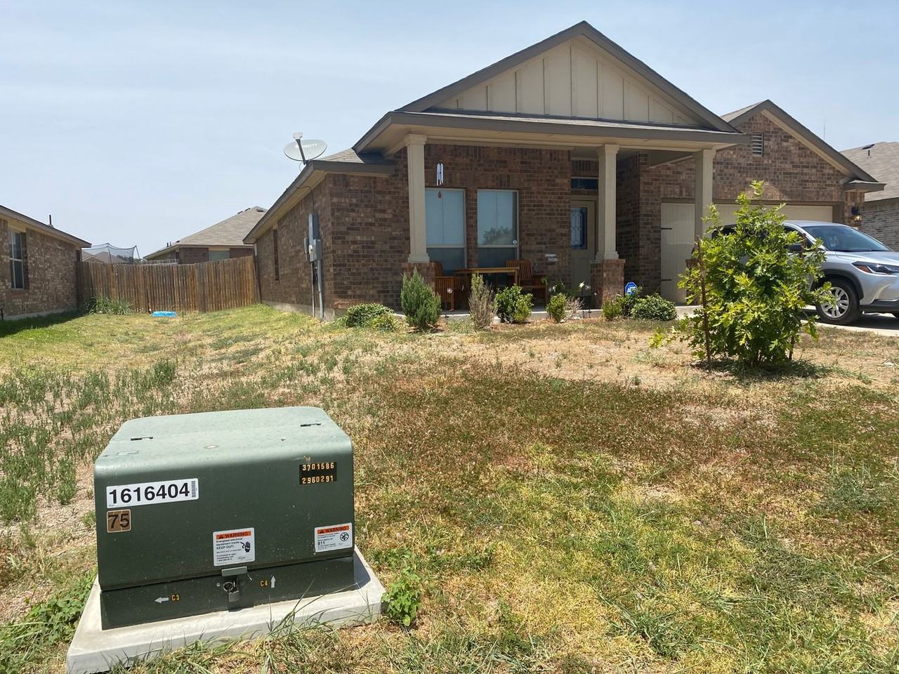 213 Danielle Dr - Photo 2 of 3