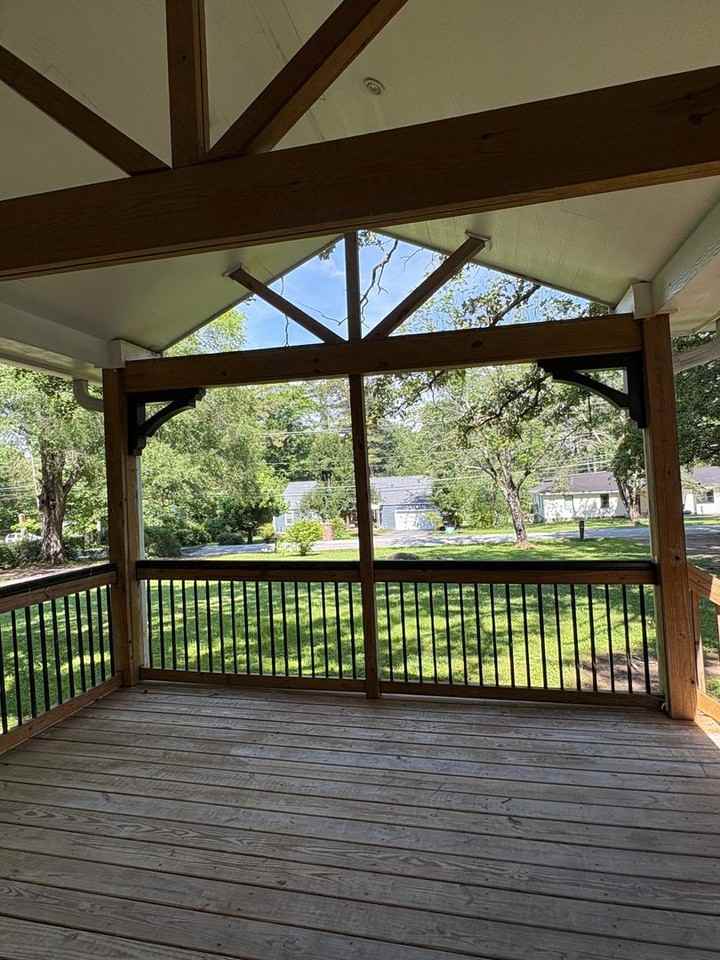 940 Julian Rd - Photo 3 of 24